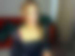 Live cam show with Caroline - Green Eyes on Camsoda