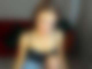 Live cam show with Caroline - Brown Hair Teen (18+) on xblisslive.com
