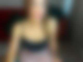 Live cam show with Caroline - Arab Young Adult on madthumbs