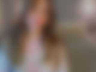 Live cam show with Caroline - Petite Young Adult on Camsoda