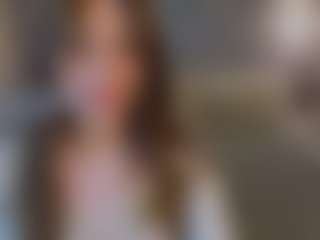 Live cam show with Caroline - New Small Tits on hornycams.live