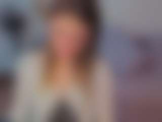 Live cam show with Caroline - College Brown Hair on Dare Cams