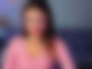 Live cam show with Caroline - Green Eyes on camgirlchat.live