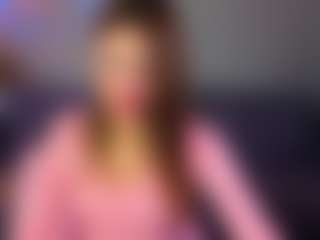 Live cam show with Caroline - Camel Toe on Adult Interactions
