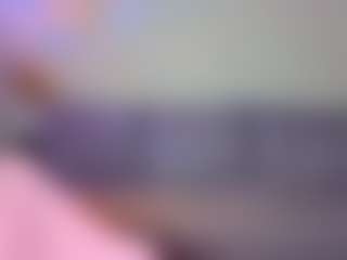 Live cam show with Caroline - Green Eyes on iamadamtest123.com