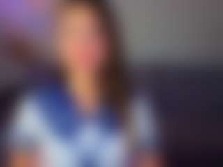 Live cam show with Caroline - Green Eyes on camtv