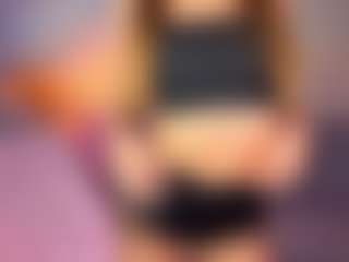 Live cam show with Caroline - Role Play on hrnylive.com