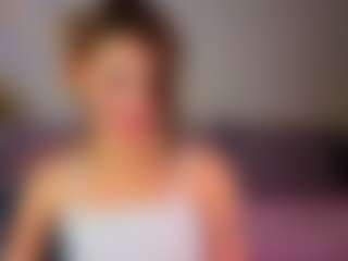 Live cam show with Caroline - Green Eyes on Camsoda