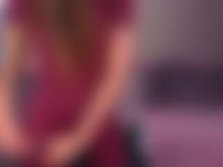 Live cam show with Caroline - Play on Dolls Live