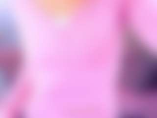Live cam show with Caroline - Oil on Camsoda