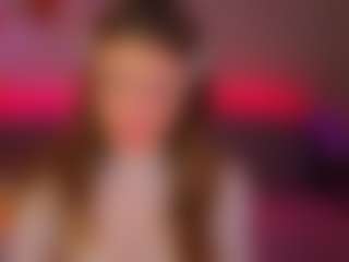 Live cam show with Caroline - Play on crypto-cams