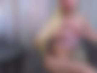 Live cam show with DrewAlmanza - New Teen (18+) on Camsoda