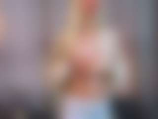 Live cam show with DrewAlmanza - Brown Eyes Blonde Hair on xDating