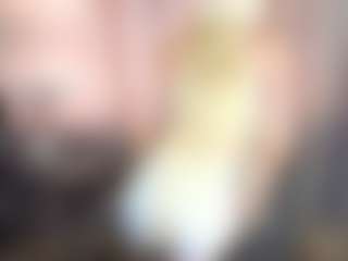 Live cam show with DrewAlmanza - Blonde Hair on Camsoda