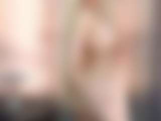 Live cam show with DrewAlmanza - Blonde Hair on Camsoda