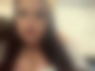 Live cam show with EmmaSheets - Hairy Pussy Brown Hair on live18s.com