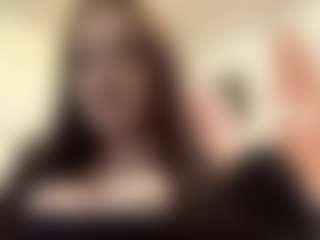 Live cam show with EmmaSheets - Cute on Dare Cams