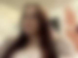 Live cam show with EmmaSheets - Facial Piercings on Camsoda