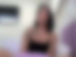 HenriettaRiske's Live Sex Cam Show