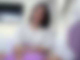 HenriettaRiske's Live Sex Cam Show