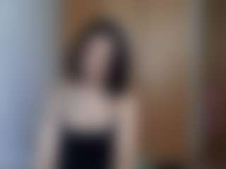 HenriettaRiske's Live Sex Cam Show
