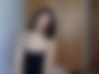 HenriettaRiske's Live Sex Cam Show