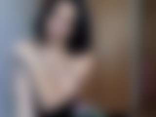 HenriettaRiske's Live Sex Cam Show