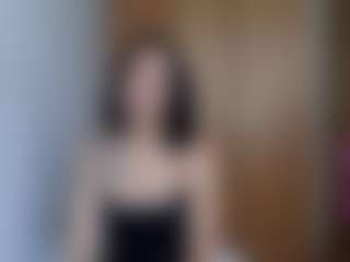 HenriettaRiske's Live Sex Cam Show
