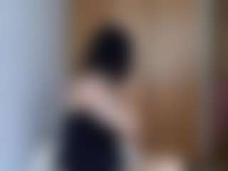 HenriettaRiske's Live Sex Cam Show