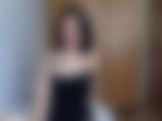 HenriettaRiske's Live Sex Cam Show