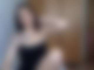HenriettaRiske's Live Sex Cam Show
