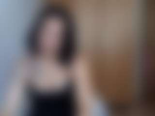 HenriettaRiske's Live Sex Cam Show