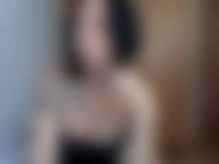 HenriettaRiske's Live Sex Cam Show