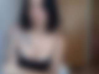 HenriettaRiske's Live Sex Cam Show