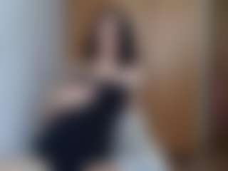 HenriettaRiske's Live Sex Cam Show