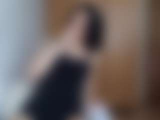 HenriettaRiske's Live Sex Cam Show
