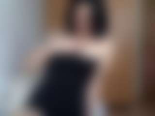 HenriettaRiske's Live Sex Cam Show