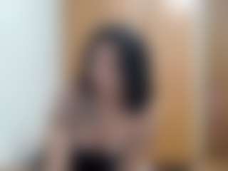 HenriettaRiske's Live Sex Cam Show