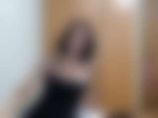 HenriettaRiske's Live Sex Cam Show