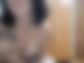 Live cam show with HenriettaRiske - New Big Tits on Camsoda