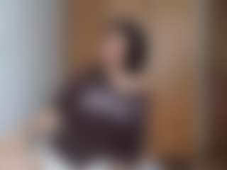 HenriettaRiske's Live Sex Cam Show