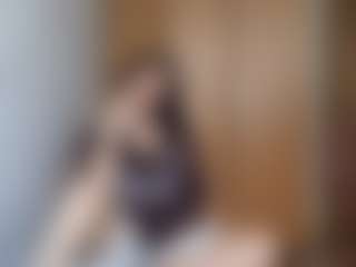 HenriettaRiske's Live Sex Cam Show