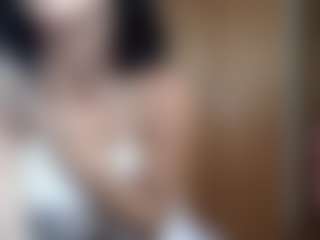 HenriettaRiske's Live Sex Cam Show