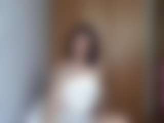 HenriettaRiske's Live Sex Cam Show
