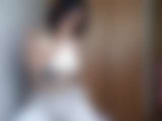 HenriettaRiske's Live Sex Cam Show