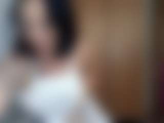 HenriettaRiske's Live Sex Cam Show
