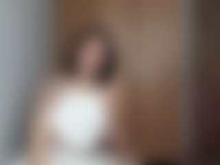 HenriettaRiske's Live Sex Cam Show