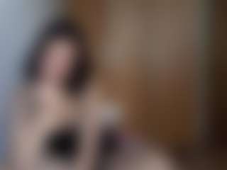 HenriettaRiske's Live Sex Cam Show
