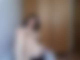 HenriettaRiske's Live Sex Cam Show