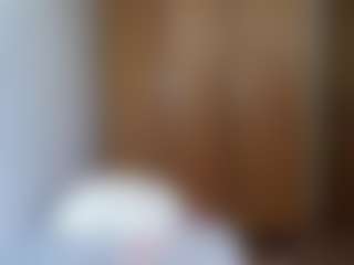HenriettaRiske's Live Sex Cam Show